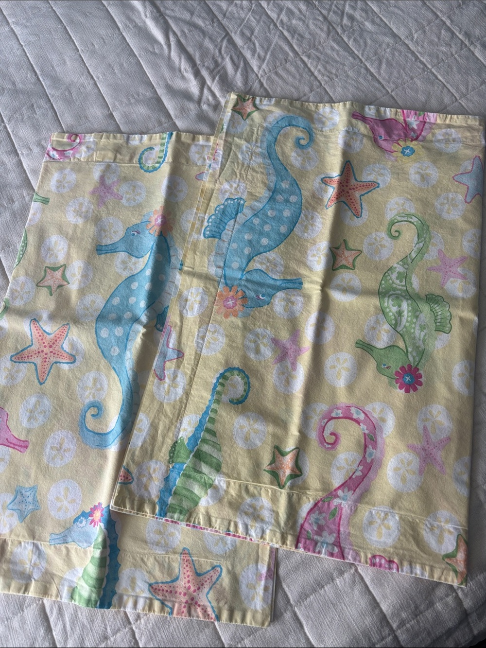 Pottery Barn Kids FULL Seahorse Yellow 100% Cotton Duvet Cover and Two Shams - Picture 3 of 5